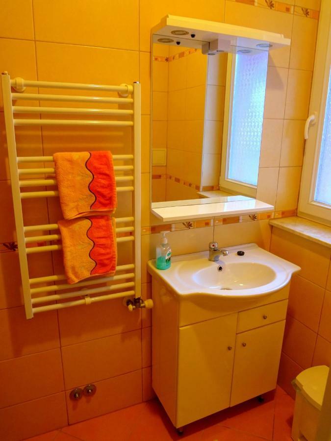ホテル Horvath Vendeghaz オロシュハーザ エクステリア 写真